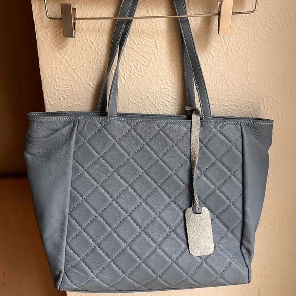 Gray blue quilted leather tote - Picture 3 of 9